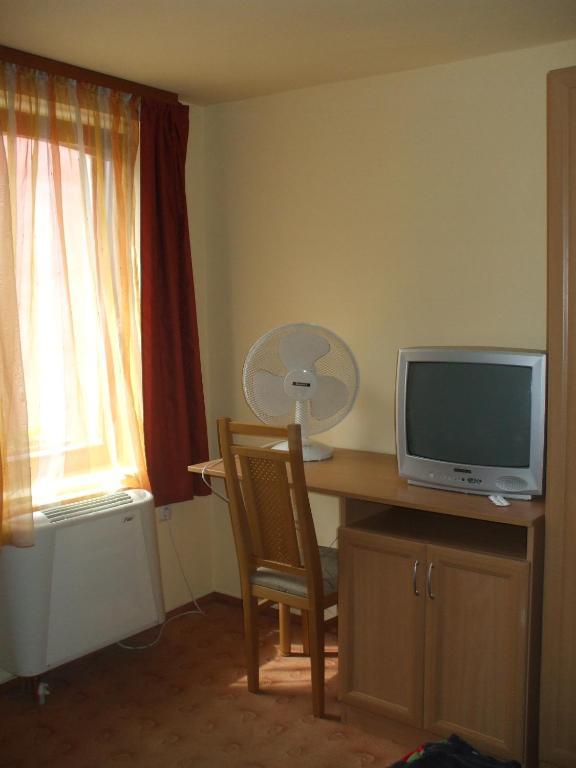 Turul Etterem Es Panzio Otel Kaposvár Dış mekan fotoğraf